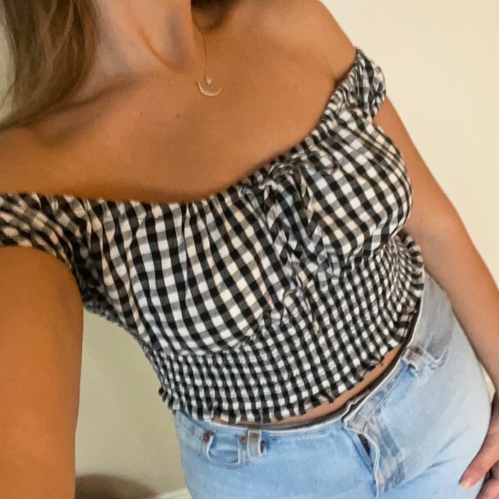 Brandy Melville Off-The-Shoulder Crop